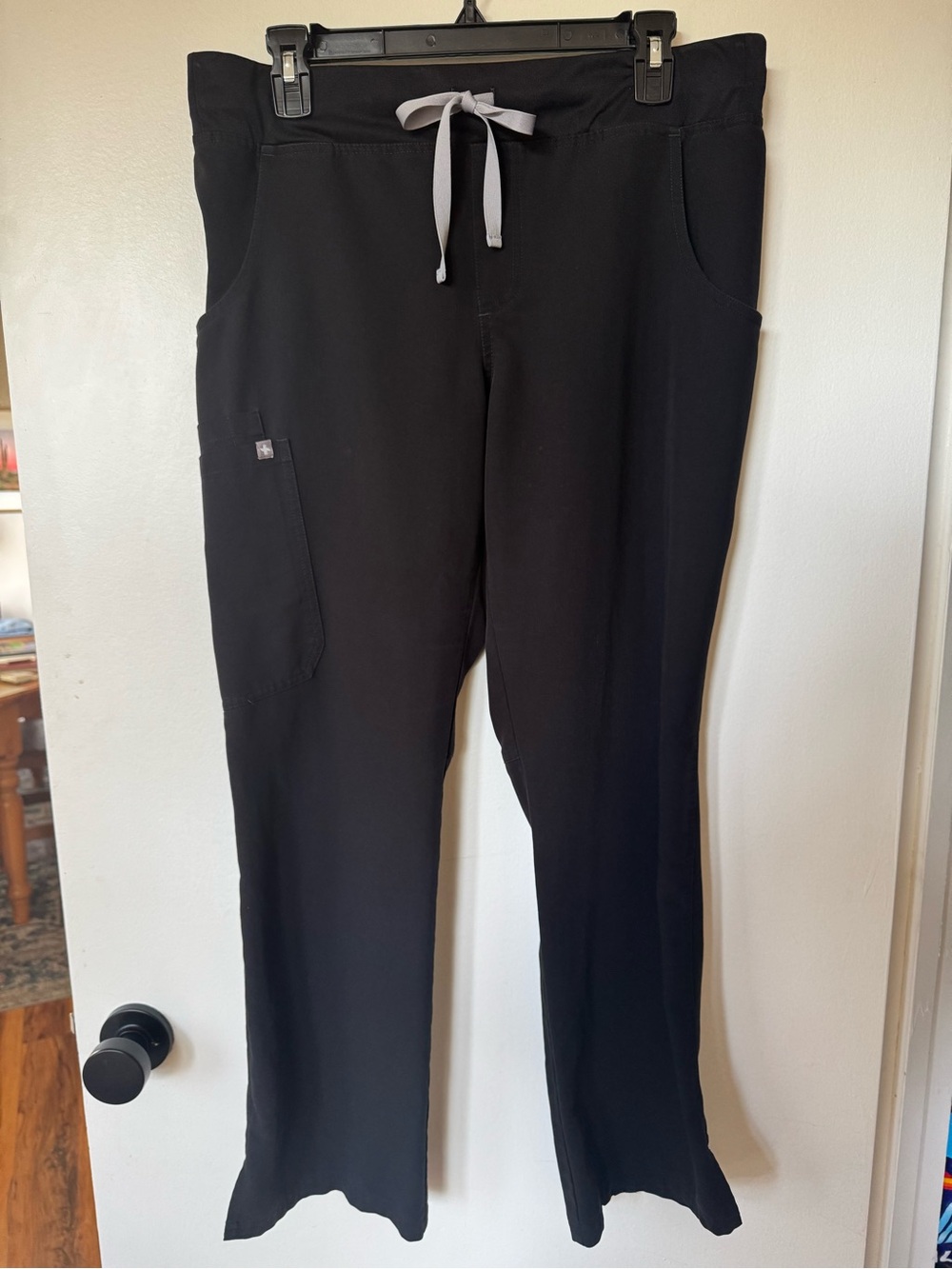 FIGS Kade Cargo Scrub Pants - Black MP
